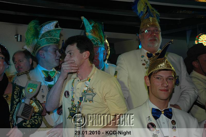 077.jpg