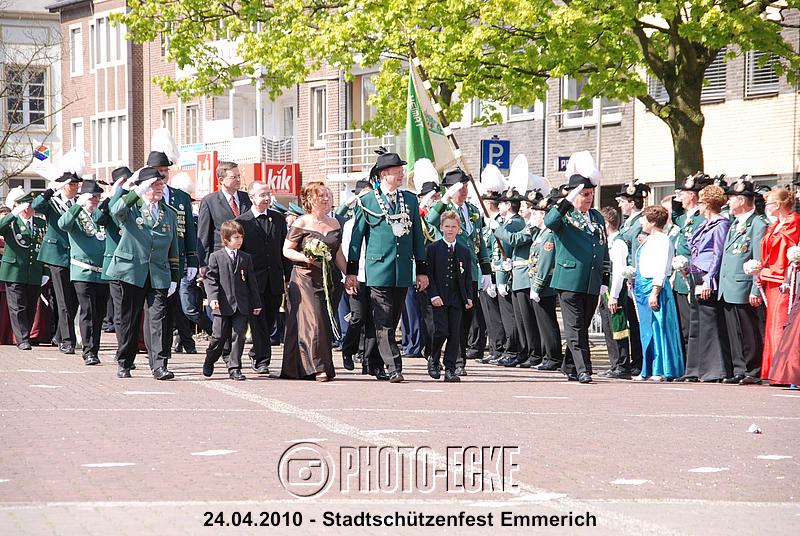 067.jpg