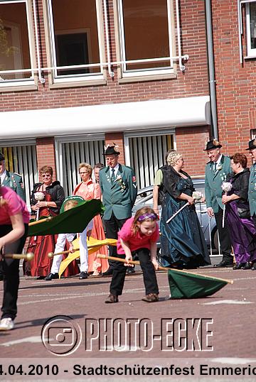 096.jpg