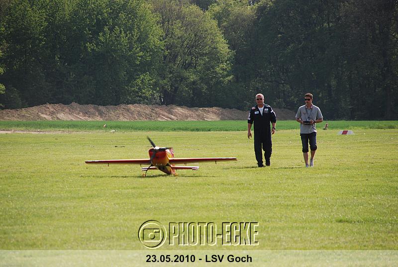 084.jpg