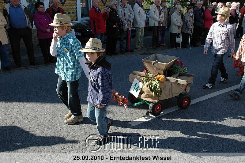 067.jpg